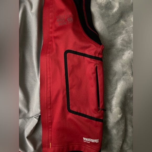 Mountain Hardwear Windstopper Vest - Picture 4 of 7